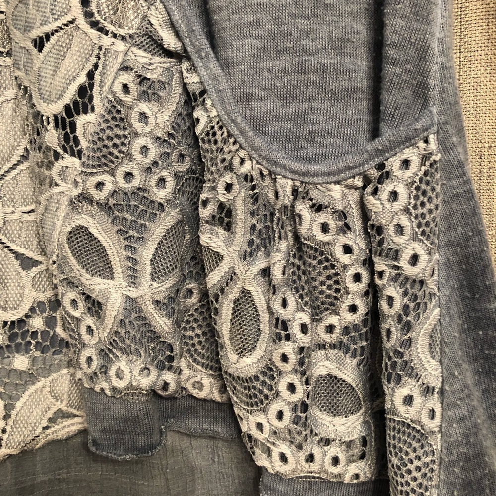 Top - Picture 4 of 4